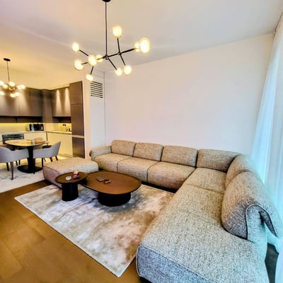 Location d’un appartement spacieux de 3 pièces, 104 m², avec terrasse, Belgrade, Serbie